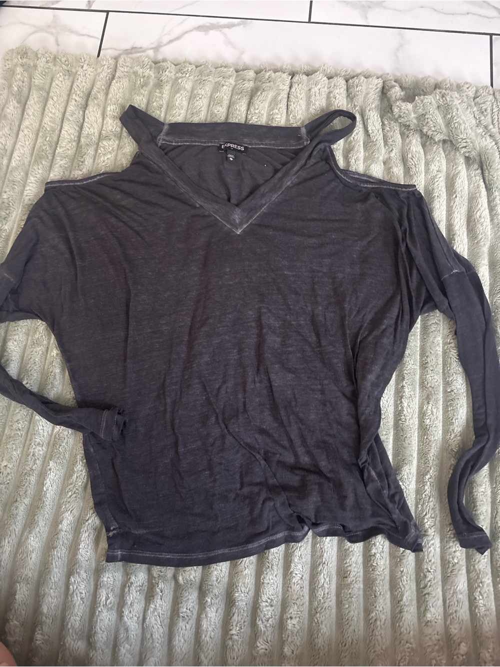 Express Women's Charcoal Cold-Shoulder V-Neck Long Sleeve Top